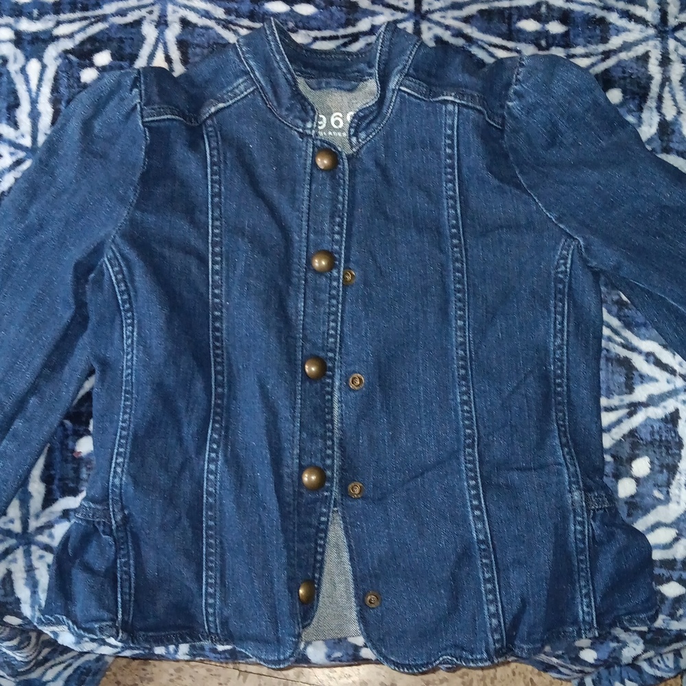 Kids GAP XL over Jean jacket